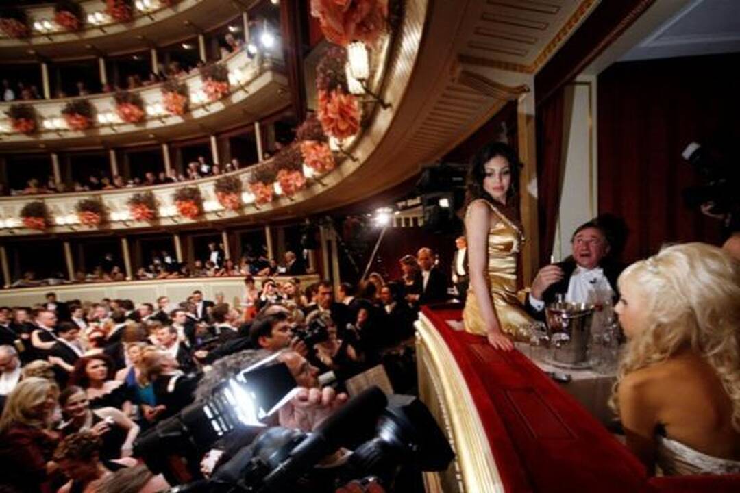 S.Berlusconi prostitutė Ruby - dėmesio centre per Vienos pokylį