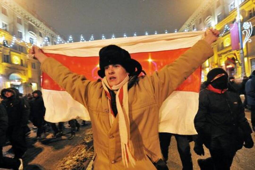 Baltarusijoje sulaikyti visi alternatyviniai kandidatai į prezidentus, išskyrus Romančiuką ir Tereščenką
