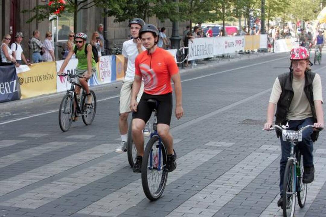 Pirmasis “Velomaratonas”: dalyviams – džiaugsmas, kitiems – sunkumai