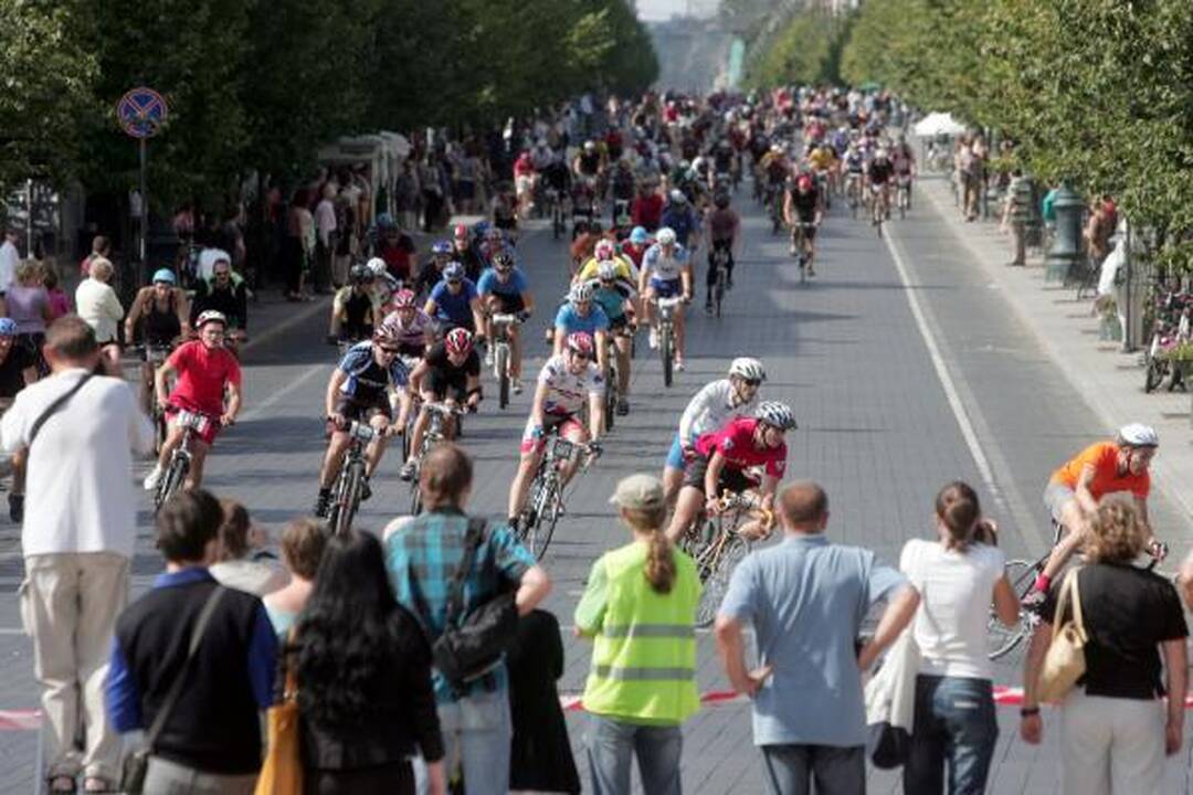 Pirmasis “Velomaratonas”: dalyviams – džiaugsmas, kitiems – sunkumai