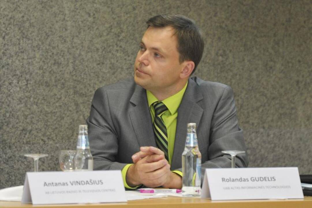 „iTaksi“ – vaizdo kameros, taksometras, planšetiniai kompiuteriai
