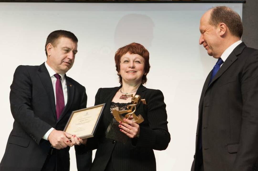 Premjeras apdovanojo verslininkus, vedančius į priekį ekonomiką