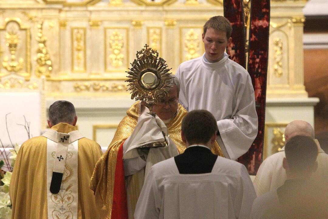 Šv. Velykų mišios Kauno arkikatedroje
