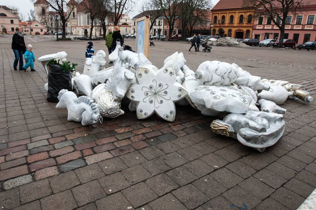 Kalėdų eglutės Kaune nebeliko