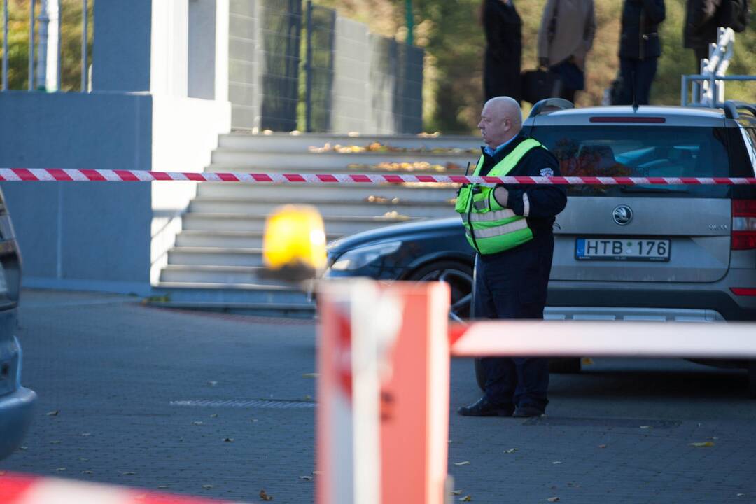 Įtartinas lagaminas prie Kauno geležinkelio stoties sukėlė sumaištį