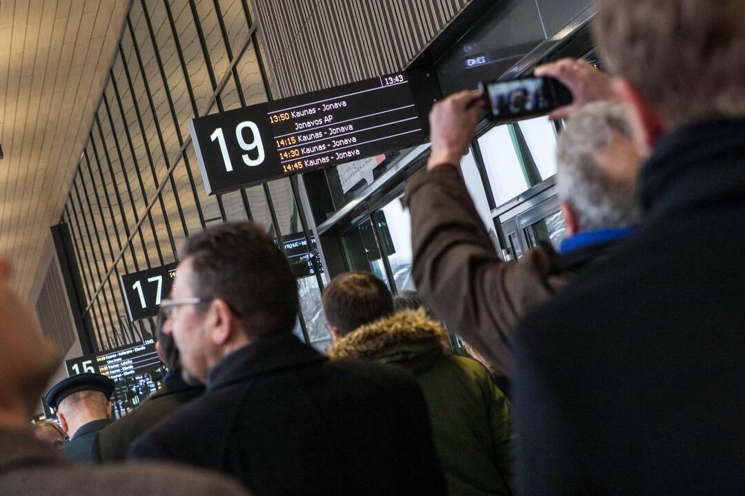 Kauno autobusų stoties atidarymas