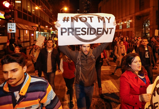D. Trumpo pergalė simbolizuoja naują pasipriešinimo globalizacijai etapą