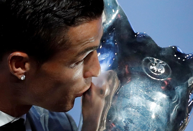 UEFA geriausias metų futbolininkas – C. Ronaldo