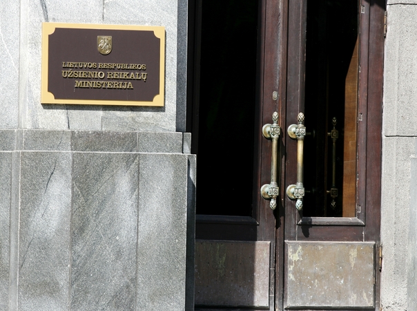 Lietuvos URM rekomenduoja nedelsiant išvykti iš Libijos