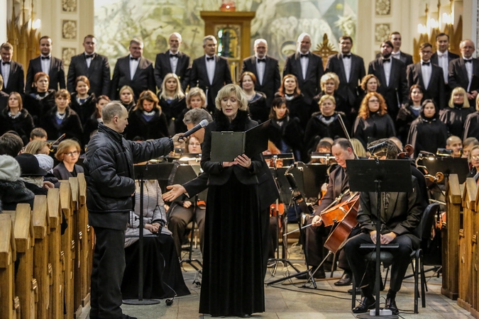Sausio 13-osios proga bažnyčią užliejo galinga J. Brahmso muzika