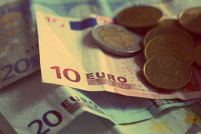 ES skyrė 24 mln. eurų finansinę paramą Baltarusijos žmonėms