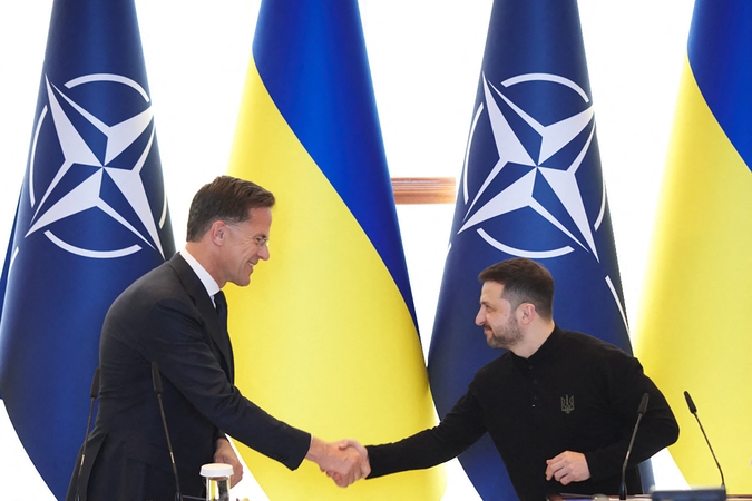 Rutte Vilniuje: dėl Ukrainos narystės NATO sutarė visi sąjungininkai