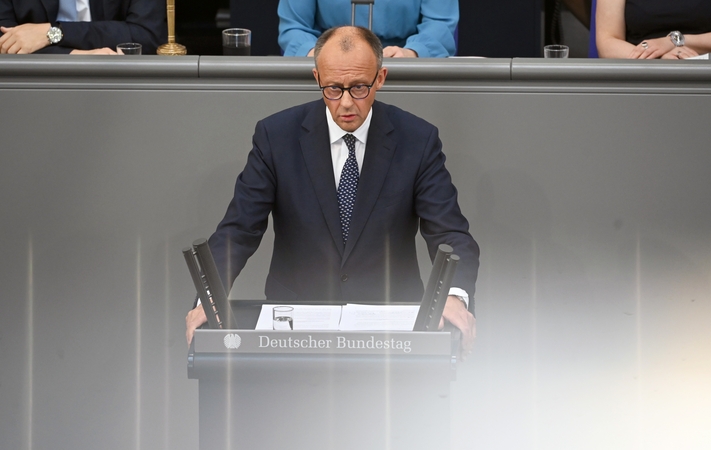 Merzas sieks, kad Bundesveras taptų „stipriausia įprastine kariuomene Europoje“