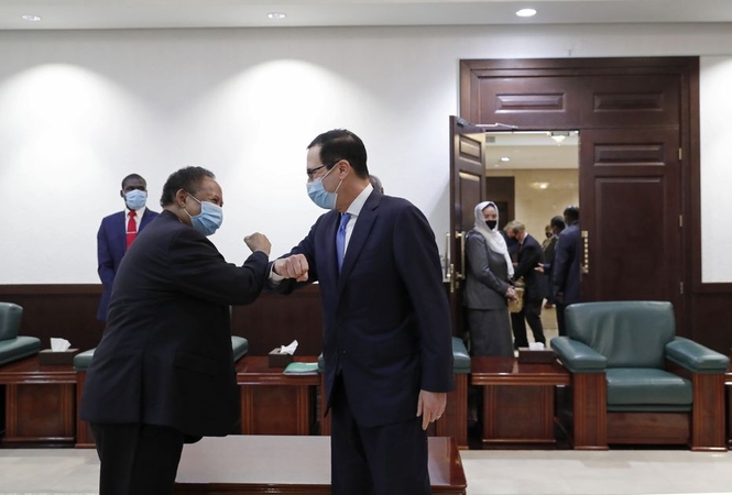 Sudanas pažadėjo normalizuoti santykius su Izraeliu