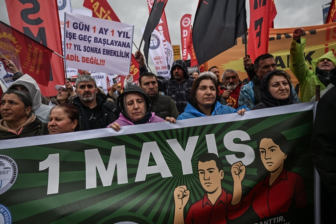 Stambule sulaikyti šimtai demonstrantų