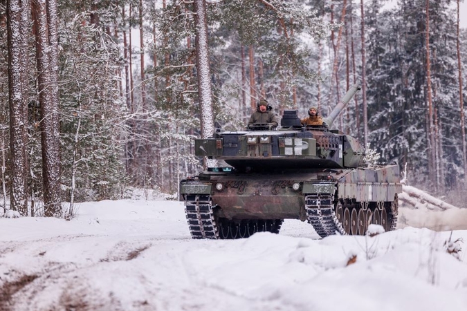G. Nausėda atmeta abejones dėl tankų: tai tėra vienas elementas, kritika – nesąžininga
