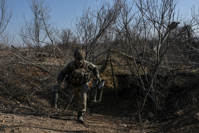 Šaltinis Ukrainoje: JAV atnaujino karinę paramą