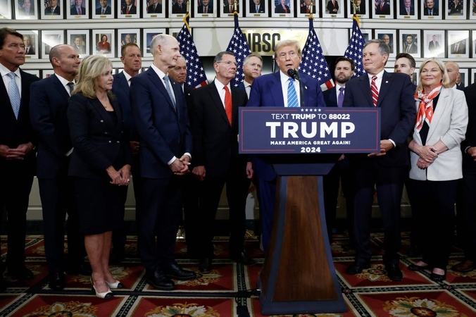 Į Vašingtoną sugrįžusį D. Trumpą entuziastingai sutiko respublikonų įstatymų leidėjai