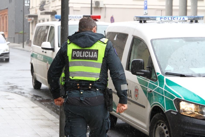 Bute nužudytas vyras, policija sulaikė tris įtariamuosius