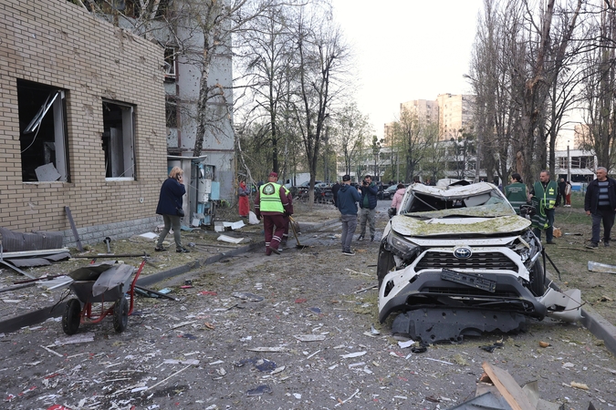 „Bloomberg“ atskleidė JAV planą dėl taikos susitarimo tarp Rusijos ir Ukrainos