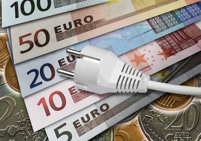 Prognozės: visų 2024-ųjų ir pirmojo pusmečio elektros rinkos kaina – 4 kartus mažesnė