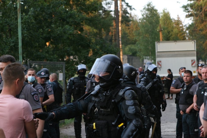 Teismui perduota byla dėl migrantų riaušių Rūdninkuose