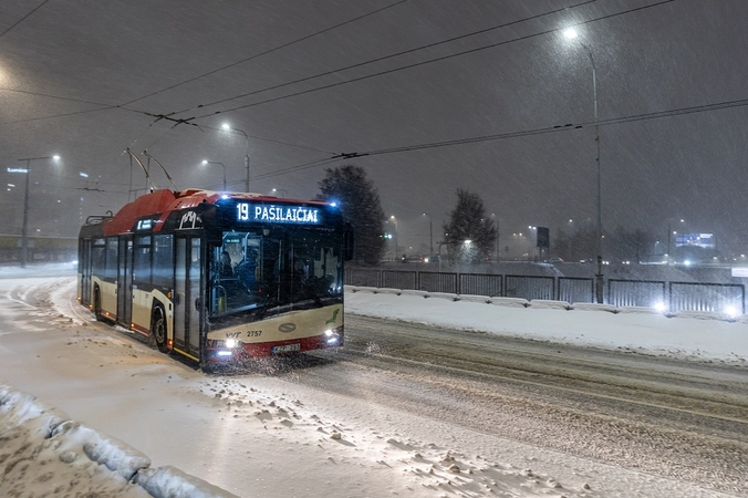 Vilnius ruošiasi šventėms: viešojo transporto tvarkaraščiai ir patarimai keliaujantiems automobiliu