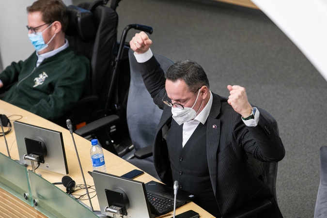Seimas baigė pratęstą rudens sesiją: ši sesija buvo išskirtinė