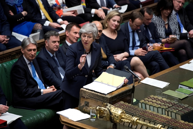 Britanijos parlamentas atmetė visus alternatyvius „Brexit“ scenarijus