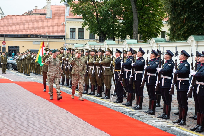 Lietuvoje lankosi Vengrijos kariuomenės vadas