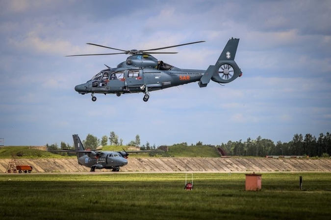 Trys nauji gelbėjimo sraigtasparniai pradėjo tarnybą