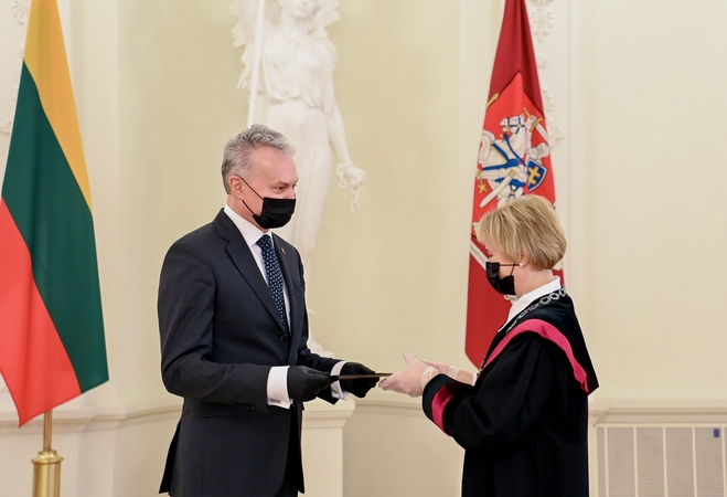 Prezidentas priėmė penkių naujų teisėjų priesaikas