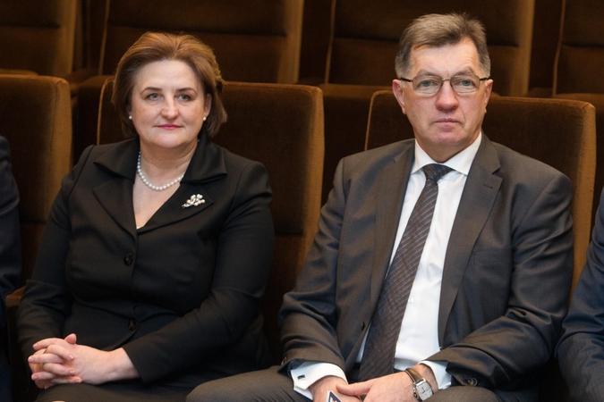 Opozicijos užduotis premjerui – sustabdyti siautėjančią L. Graužinienę