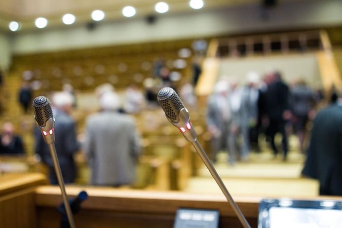 Seimo nuolatiniu atstovu ES skiriamas M. Maldeikis