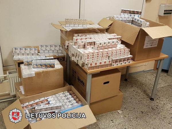 Vilnietės bute – kontrabandinių rūkalų sandėlis
