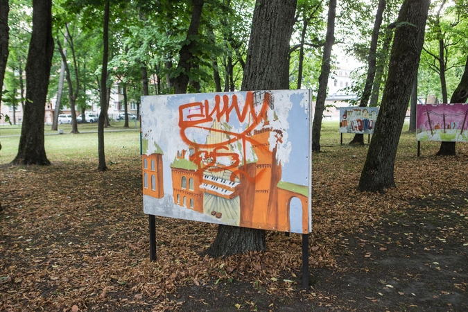 Prieš paveikslus – vandalų išpuolis