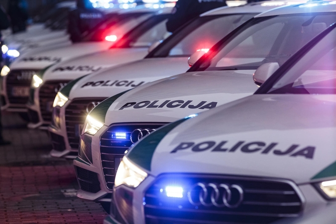 Policijos departamento buhalterė savinosi pinigus?