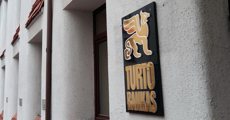 Turto bankas kaltinamas negebėjimu valdyti jam patikėto turto