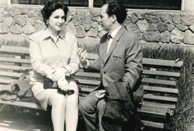Kolegos: operos solistė iš Ukrainos J. Mirošnyčenko ir Gediminas Šmitas, 1969 m.