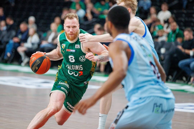 Sportui vis tiek reikia duoti pinigų