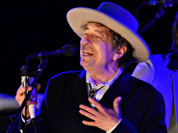 2016-ųjų Nobelio literatūros premiją pelnė JAV bardas B. Dylanas