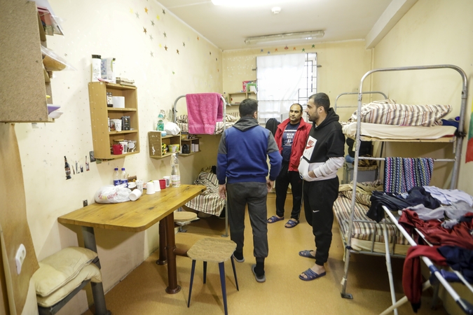 VSAT dar kartą ieškos galinčiųjų statyti naują centrą migrantams: skelbs tarptautinį konkursą