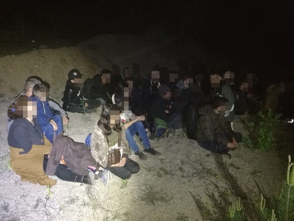 Į Lietuvą plūsta neteisėti migrantai: pasienyje su Baltarusija sulaikyti dar 52 žmonės