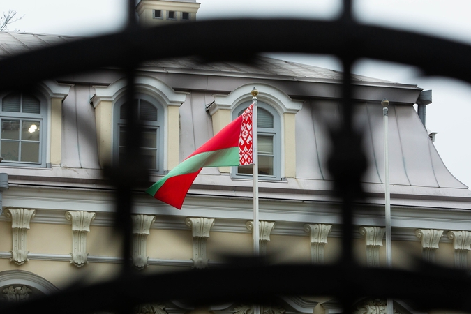 Parlamentas svarstys siūlymą dar metams pratęsti sankcijas rusams ir baltarusiams
