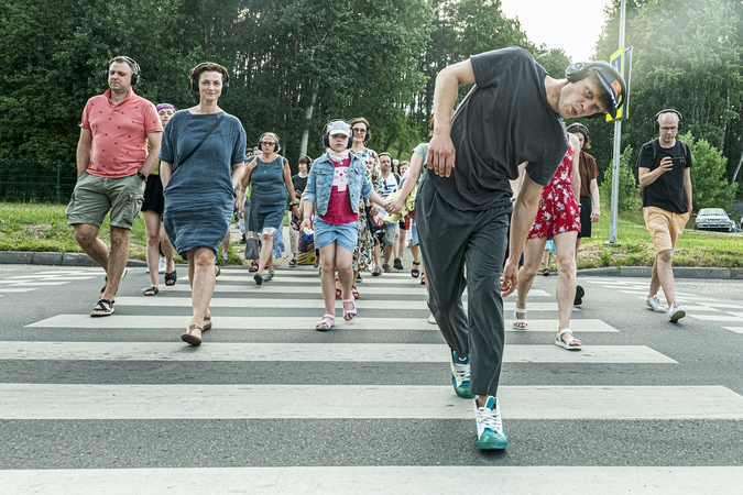 Autentika: šokio ekskursija „Einu pirkti pieno“ bus pritaikyta specialiai Eigulių mikrorajonui.