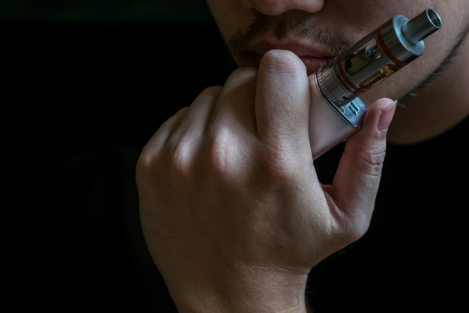 Iš Klaipėdos kriminalistų – smūgis elektroninių cigarečių prekybai