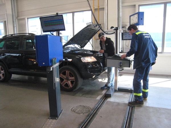 Automobilių techninėje apžiūroje – sutrumpintas trūkumų sąrašas