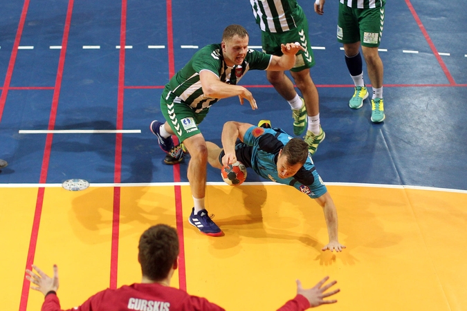 Kauno rankinio derbis baigėsi lygiosiomis