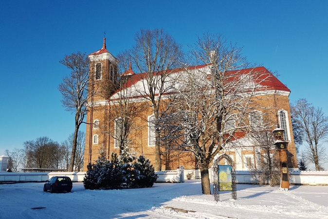 Advento stotelė: Šiluva kviečia pabėgti nuo šurmulio ir patirti šviesų Kalėdų laukimą
