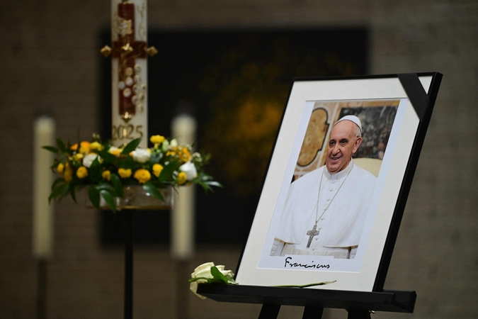 Žiniasklaida skelbia tikėtiną popiežiaus mirties priežastį